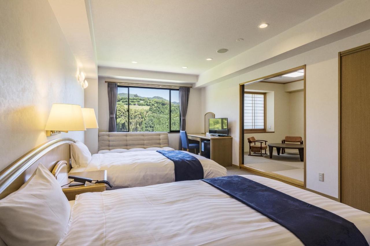 Spa Resort Taqua Taku Екстер'єр фото