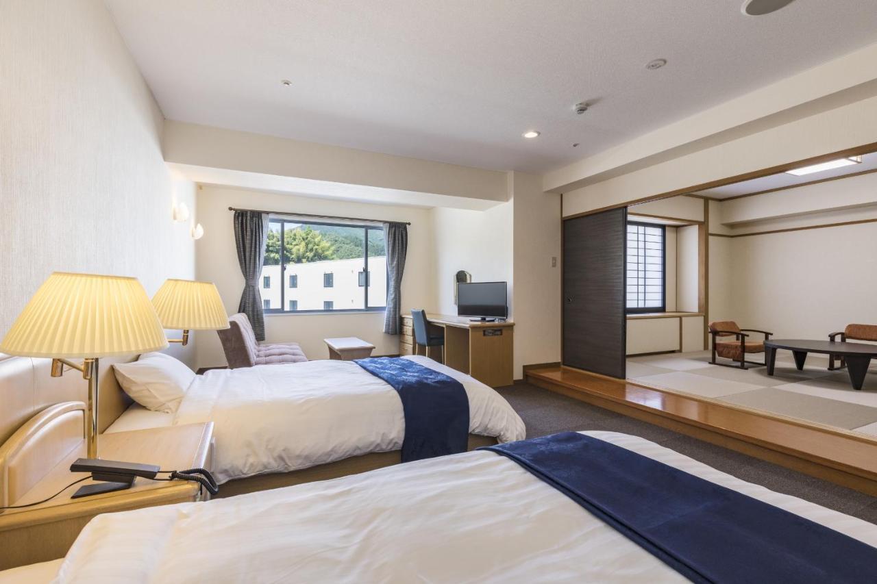 Spa Resort Taqua Taku Екстер'єр фото